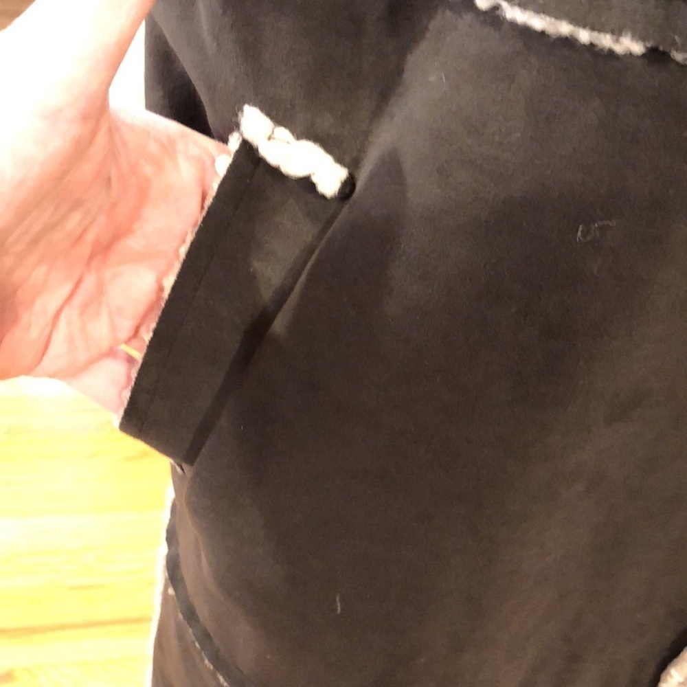 POL Sherpa long vest with side pockets.  Size S - Picture 3 of 9